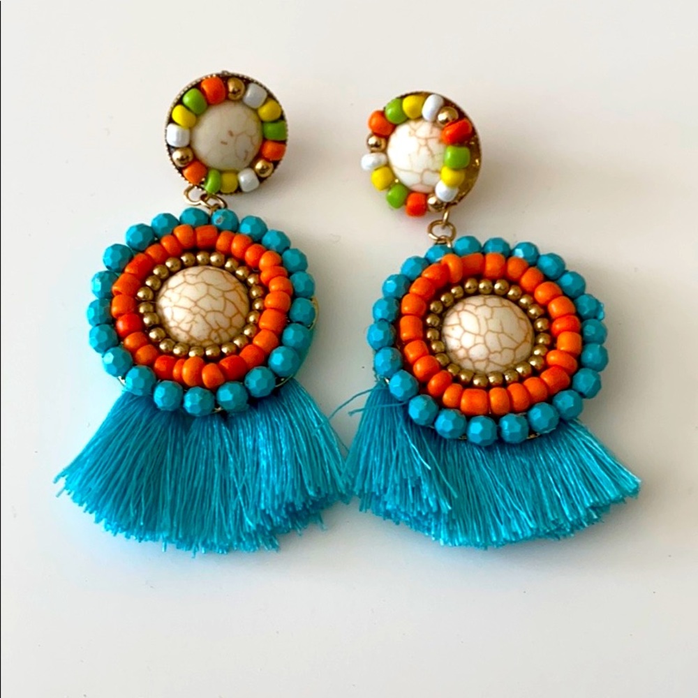 2/$15❤️ Multicolored beaded & tassel earrings